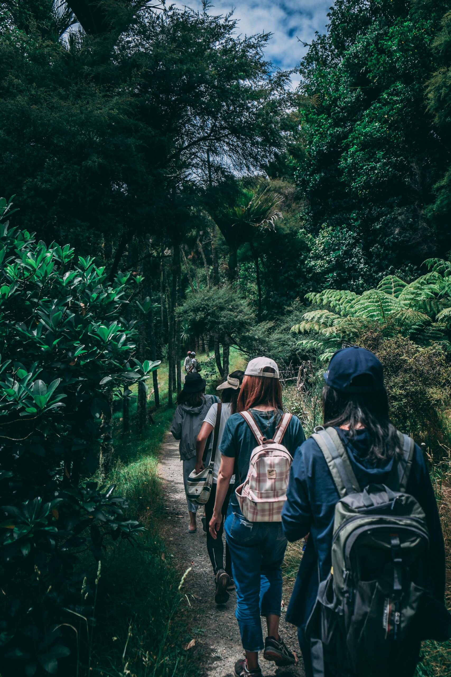 HOW TO BE A TRAVEL BLOGGER AND MAKE…