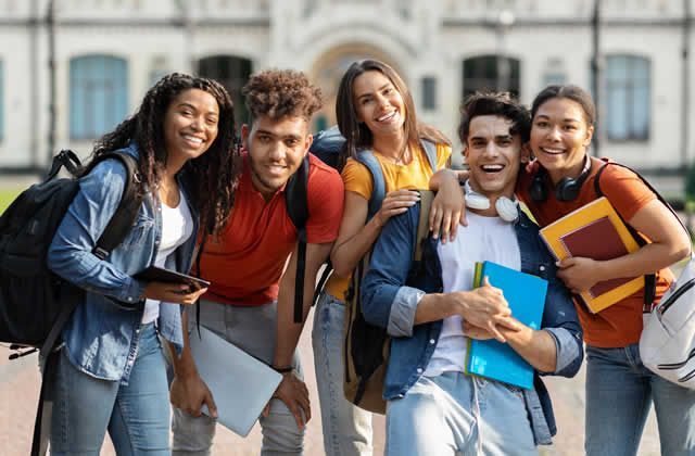 Countries That Allow Students to Work Full-Time During…